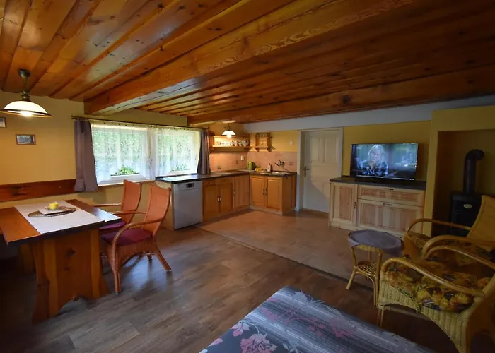 Alexandra Semesterbostad Kacanovy